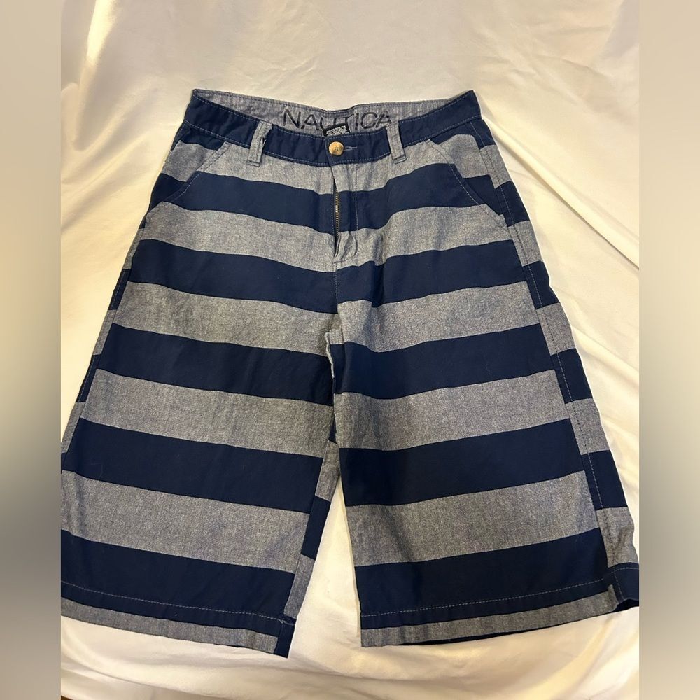 Nautica boys 100% cotton shorts size 16